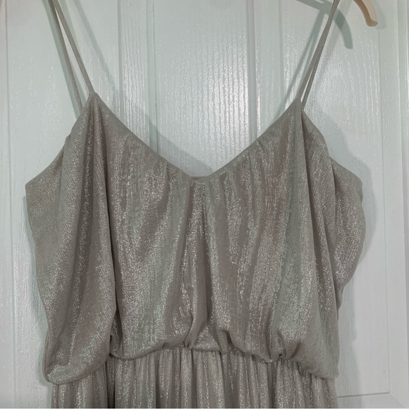 🎁HOLIDAY STYLE🎄NWT🎊2010s H&M Gold Maxi Dress with slit - Picture 4 of 7